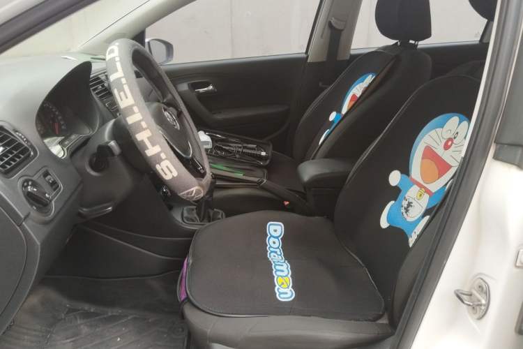 Used Volkswagen Polo 2016 1.4L Manual Fashion Model Left Front Seat