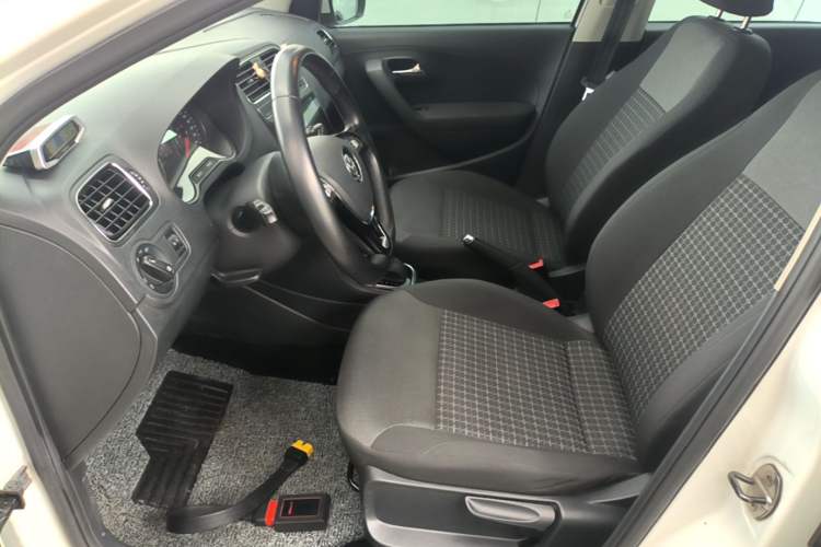 Used Volkswagen Polo 2016 1.6L Automatic Comfort Model Left Front Seat