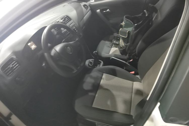 Used Volkswagen Polo 2016 1.4L Manual Fashion Model Left Front Seat