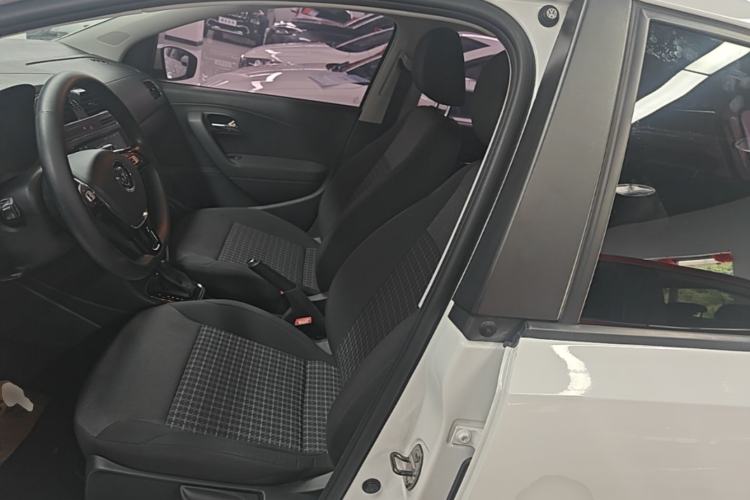 Used Volkswagen Polo 2016 1.6L Automatic Comfort Model Left Front Seat