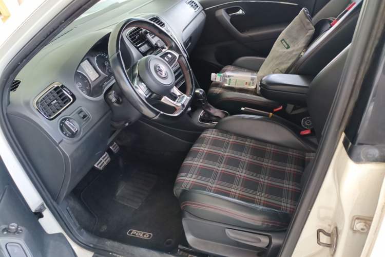 Used Volkswagen Polo 2016 1.4TSI GTI Left Front Seat