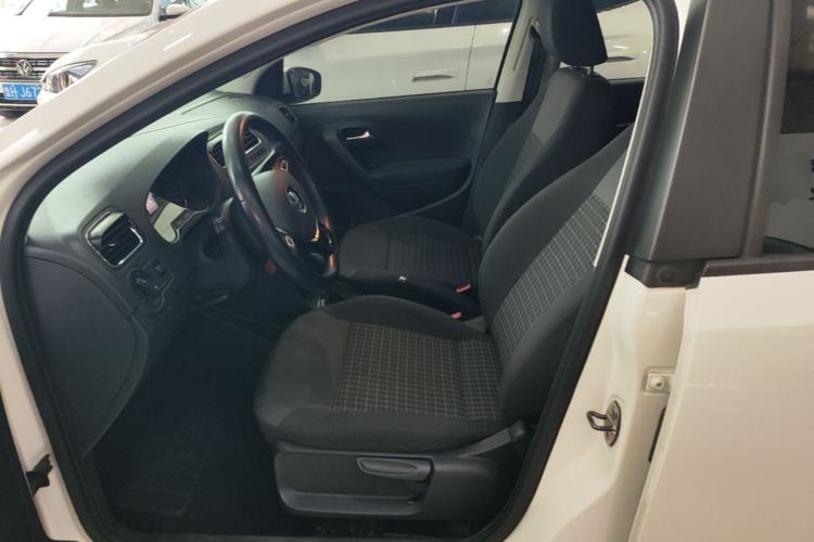 Used Volkswagen Polo 2016 1.6L Automatic Comfort Model Left Front Seat