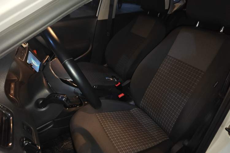 Used Volkswagen Polo 2016 1.6L Automatic Comfort Model Left Front Seat