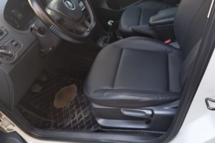 Used Volkswagen Polo 2016 1.4L Manual Fashion Model Left Front Seat
