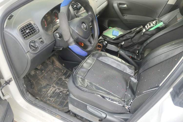 Used Volkswagen Polo 2016 1.4L Manual Fashion Model Left Front Seat