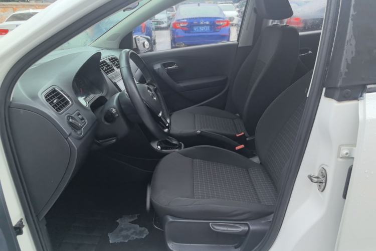 Used Volkswagen Polo 2016 1.6L Automatic Comfort Model Left Front Seat