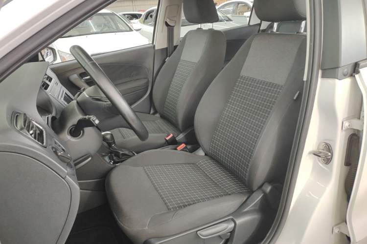 Used Volkswagen Polo 2016 1.6L Automatic Comfort Model Left Front Seat