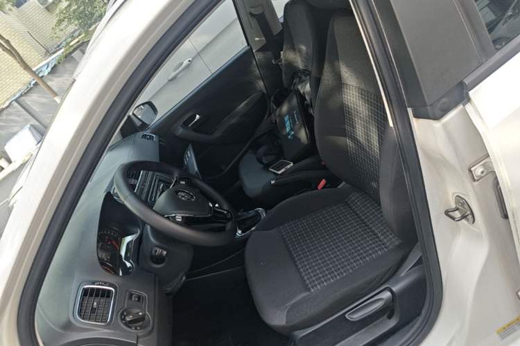 Used Volkswagen Polo 2016 1.6L Automatic Comfort Model Left Front Seat