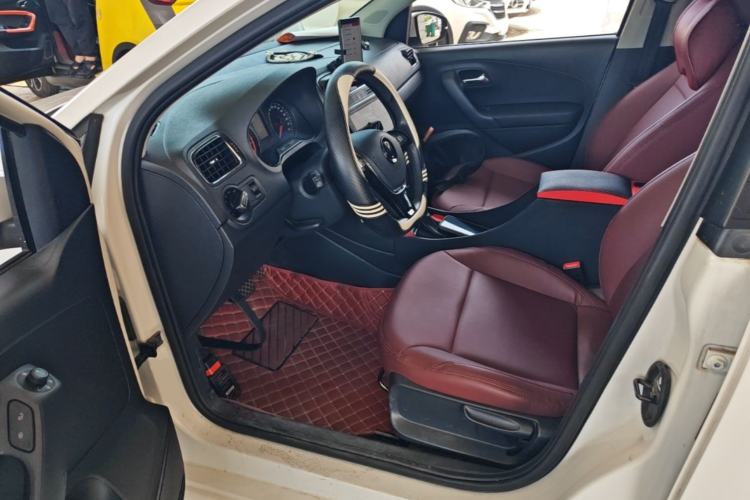 Used Volkswagen Polo 2016 1.6L Automatic Comfort Model Left Front Seat