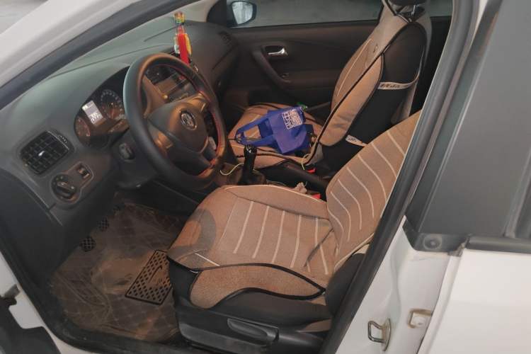 Used Volkswagen Polo 2016 1.4L Manual Fashion Model Left Front Seat