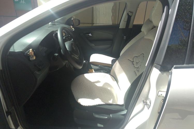 Used Volkswagen Polo 2016 1.4L Manual Fashion Model Left Front Seat