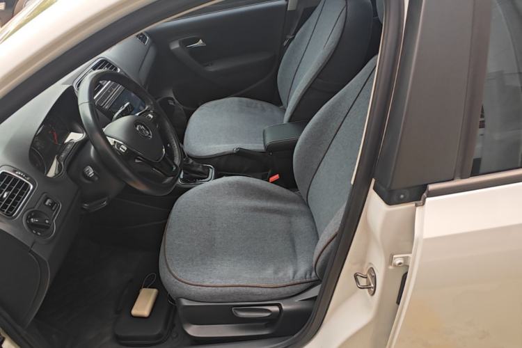 Used Volkswagen Polo 2016 1.6L Automatic Comfort Model Left Front Seat