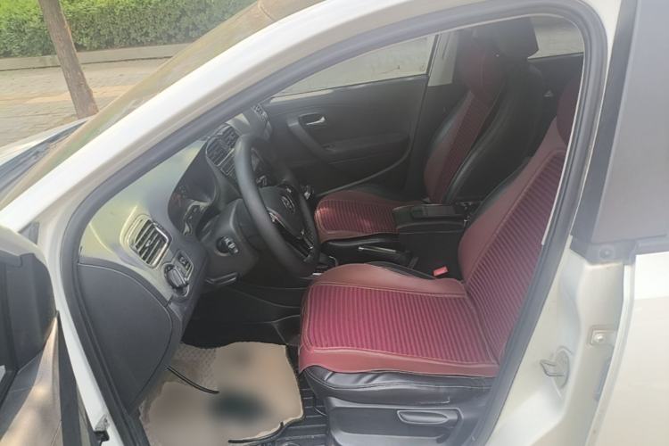 Used Volkswagen Polo 2016 1.6L Automatic Comfort Model Left Front Seat