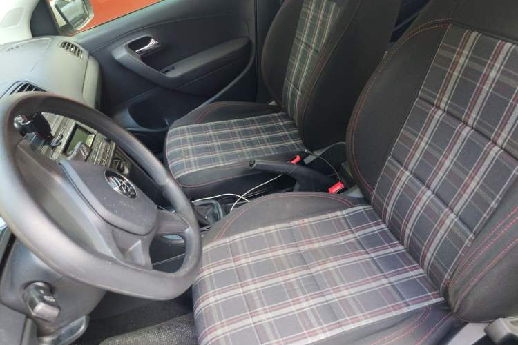 Used Volkswagen Polo 2016 1.4L Manual Fashion Model Left Front Seat