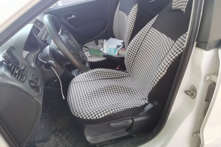 Used Volkswagen Polo 2016 1.4L Manual Fashion Model Left Front Seat