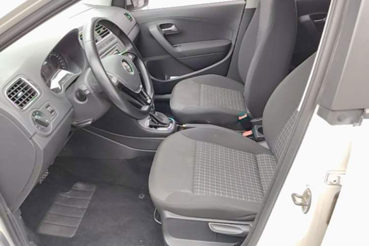 Used Volkswagen Polo 2016 1.6L Automatic Comfort Model Left Front Seat