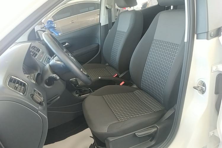 Used Volkswagen Polo 2016 1.6L Automatic Comfort Model Left Front Seat