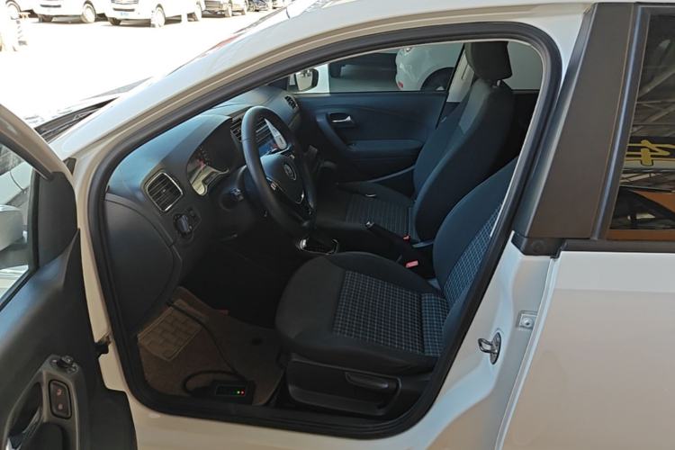 Used Volkswagen Polo 2016 1.6L Automatic Comfort Model Left Front Seat