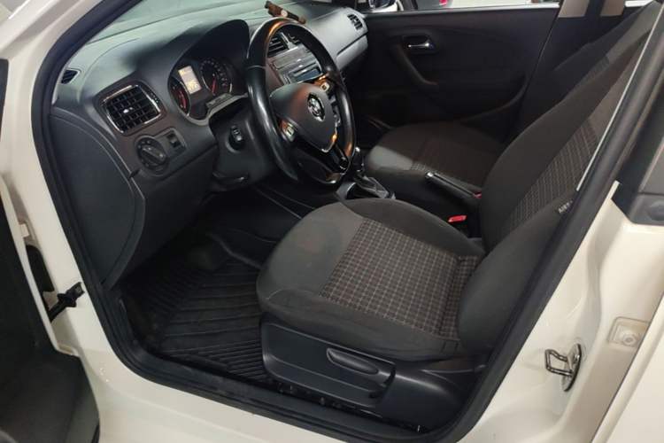 Used Volkswagen Polo 2016 1.6L Automatic Comfort Model Left Front Seat