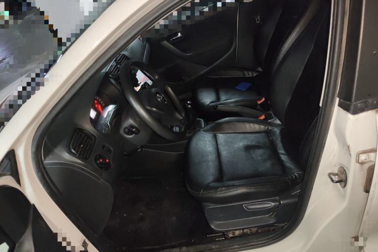 Used Volkswagen Polo 2016 1.4L Manual Fashion Model Left Front Seat
