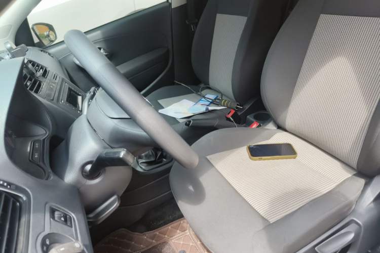 Used Volkswagen Polo 2016 1.4L Manual Fashion Model Left Front Seat