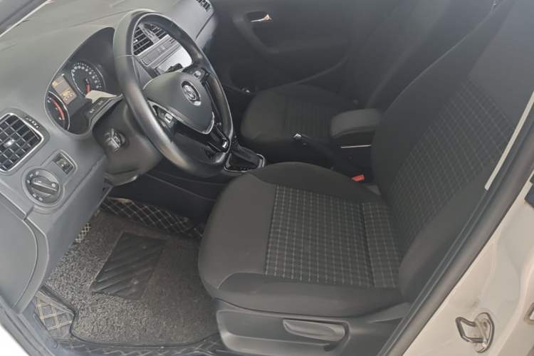 Used Volkswagen Polo 2016 1.6L Automatic Comfort Model Left Front Seat