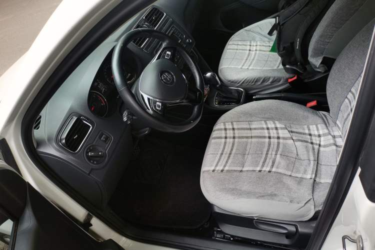 Used Volkswagen Polo 2016 1.6L Automatic Comfort Model Left Front Seat