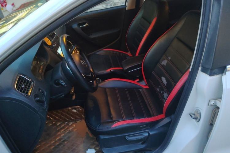Used Volkswagen Polo 2016 1.6L Automatic Comfort Model Left Front Seat