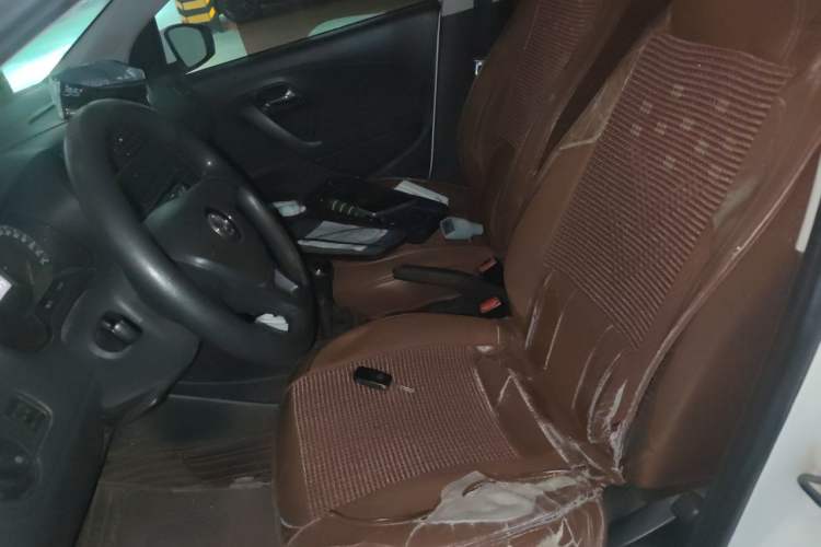 Used Volkswagen Polo 2016 1.4L Manual Fashion Model Left Front Seat