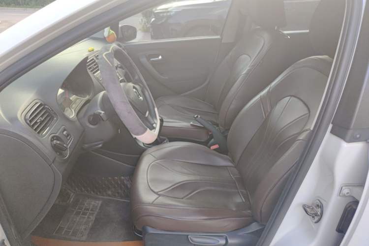 Used Volkswagen Polo 2016 1.4L Manual Fashion Model Left Front Seat