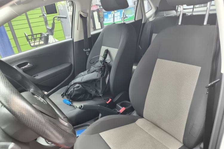 Used Volkswagen Polo 2016 1.4L Manual Fashion Model Left Front Seat