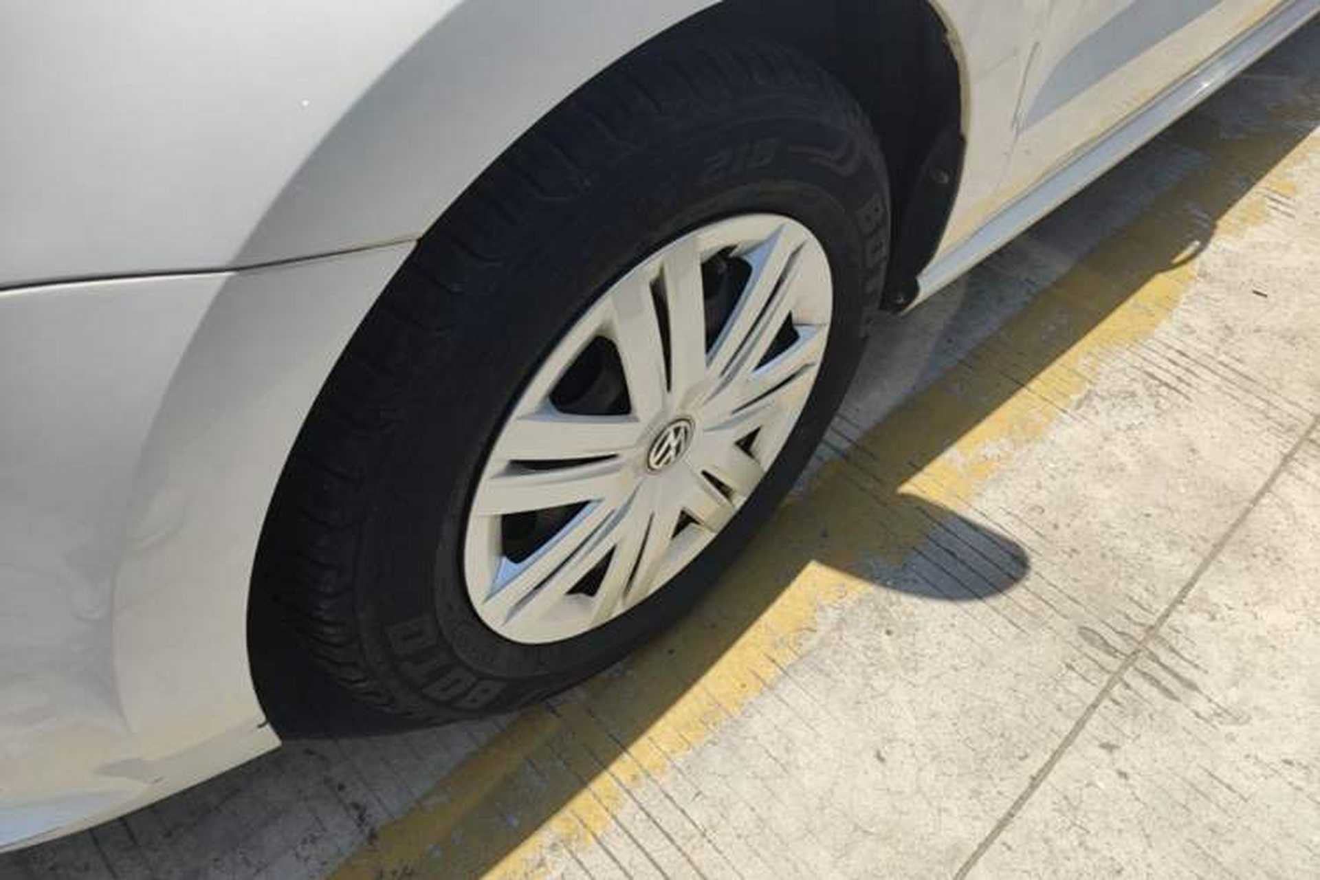 Used Volkswagen Polo 2016 1.4L Automatic Trendy Model Left Front Wheel Hub