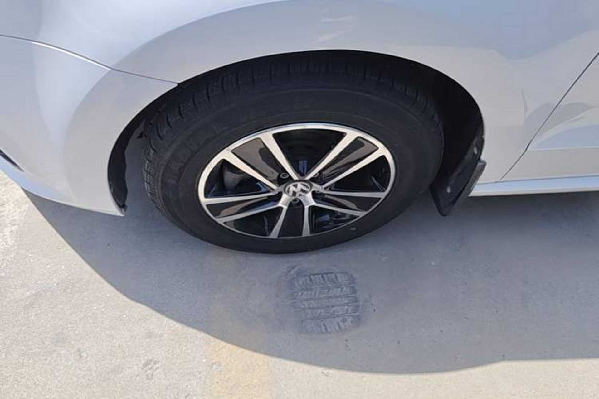 Used Volkswagen Polo 2016 1.4L Manual Fashion Model Left Front Wheel Hub