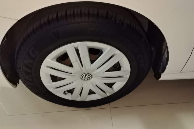 Used Volkswagen Polo 2016 1.4L Automatic Trendy Model Left Front Wheel Hub