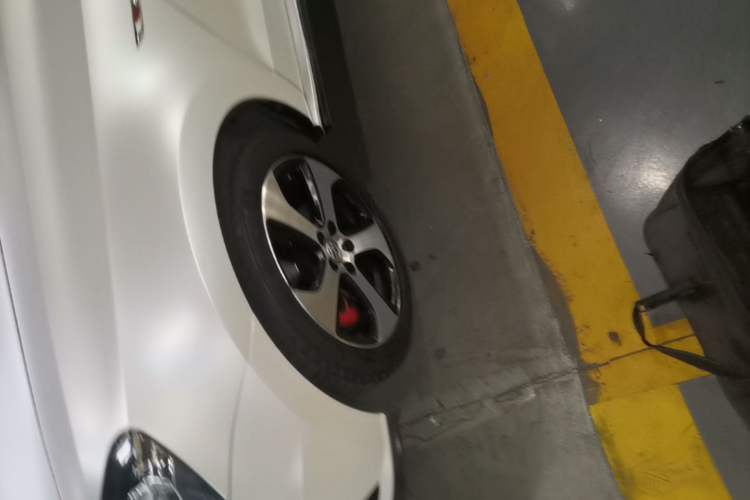 Used Volkswagen Polo 2016 1.4TSI GTI Left Front Wheel Hub