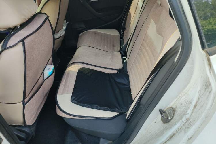 Used Volkswagen Polo 2016 1.4L Manual Fashion Model Left Rear Seat