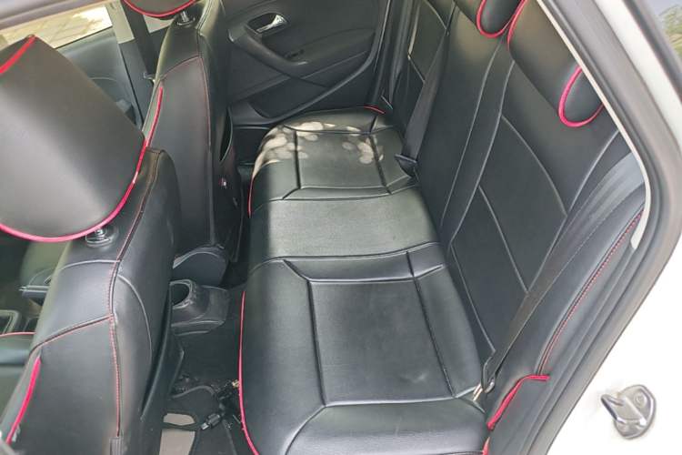Used Volkswagen Polo 2016 1.4L Manual Fashion Model Left Rear Seat