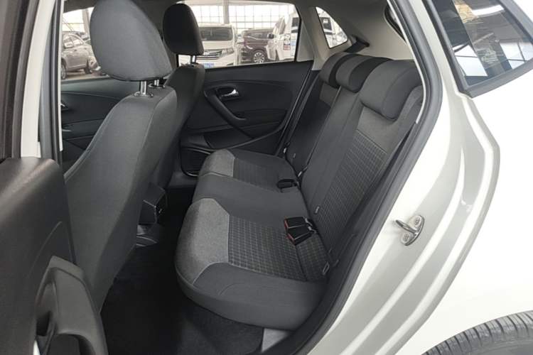 Used Volkswagen Polo 2016 1.6L Automatic Comfort Model Left Rear Seat