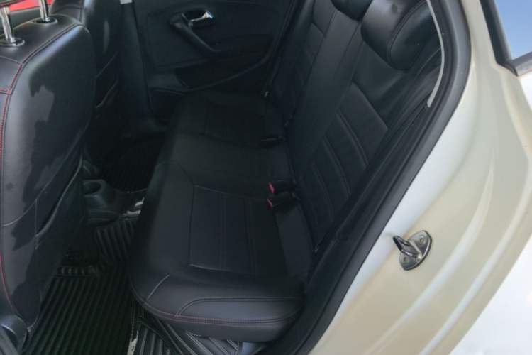 Used Volkswagen Polo 2016 1.4L Manual Fashion Model Left Rear Seat