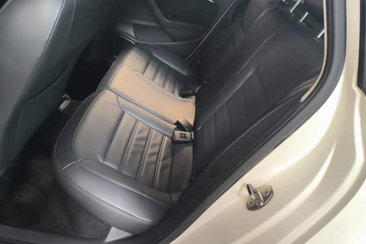 Used Volkswagen Polo 2016 1.6L Automatic Luxury Model Left Rear Seat