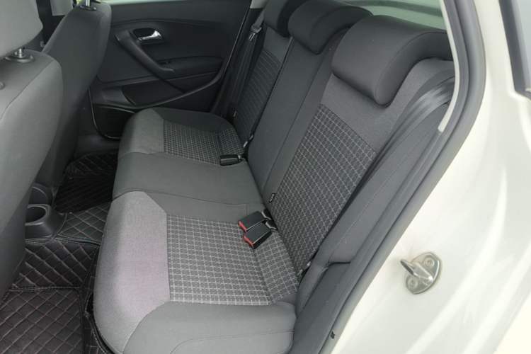 Used Volkswagen Polo 2016 1.6L Automatic Comfort Model Left Rear Seat