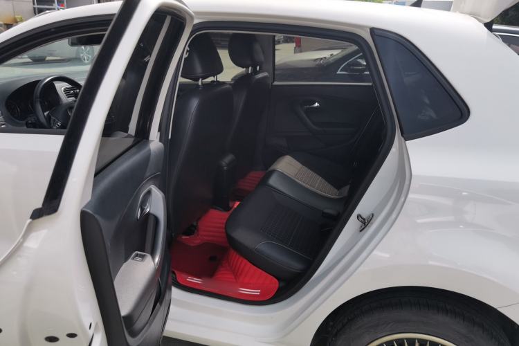 Used Volkswagen Polo 2016 1.6L Automatic Comfort Model Left Rear Seat