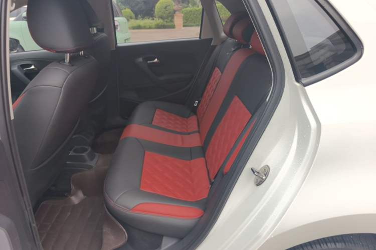 Used Volkswagen Polo 2016 1.4L Manual Fashion Model Left Rear Seat