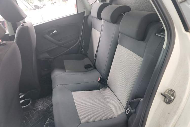 Used Volkswagen Polo 2016 1.4L Manual Fashion Model Left Rear Seat