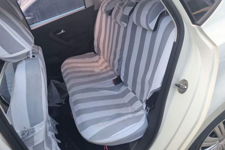 Used Volkswagen Polo 2016 1.6L Automatic Comfort Model Left Rear Seat