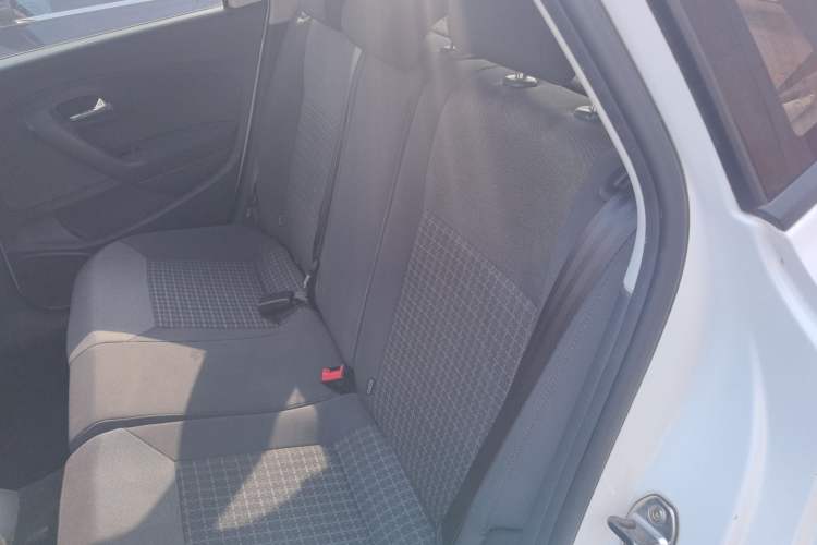 Used Volkswagen Polo 2016 1.6L Automatic Comfort Model Left Rear Seat