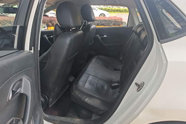 Used Volkswagen Polo 2016 1.4L Manual Fashion Model Left Rear Seat