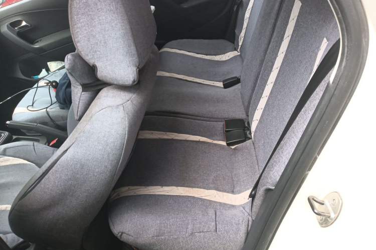 Used Volkswagen Polo 2016 1.6L Automatic Comfort Model Left Rear Seat