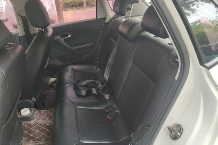 Used Volkswagen Polo 2016 1.4L Manual Fashion Model Left Rear Seat