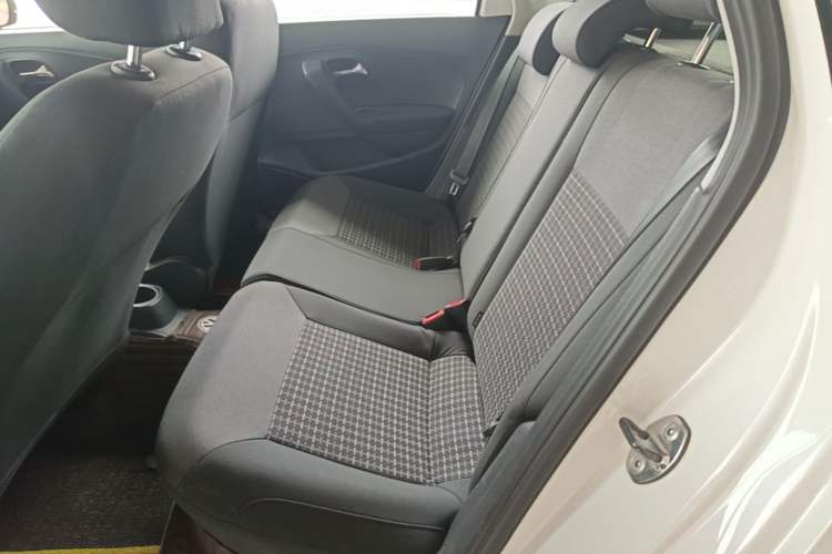Used Volkswagen Polo 2016 1.6L Automatic Comfort Model Left Rear Seat